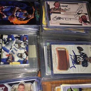 CHEAP BULK LOT OF 50 RANDOM TRADING CARDS-BASKETBALL, BASEBALL, F…